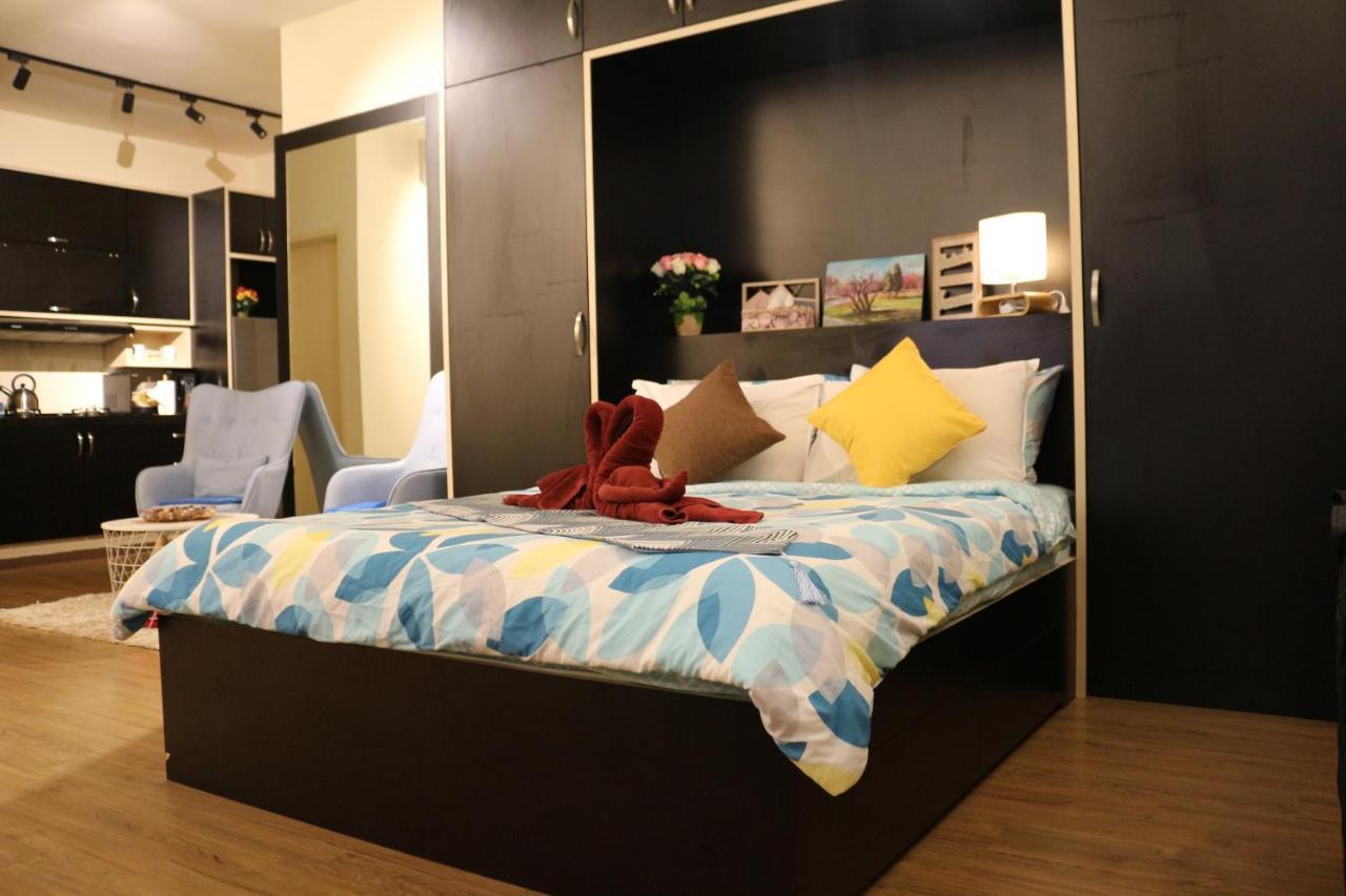 Mlh Premier Suites @ Saville เชอราส ภายนอก รูปภาพ